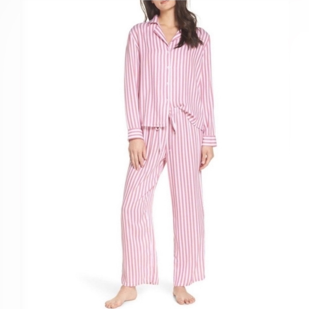 Rails long sleeve pajamas size small in rose love